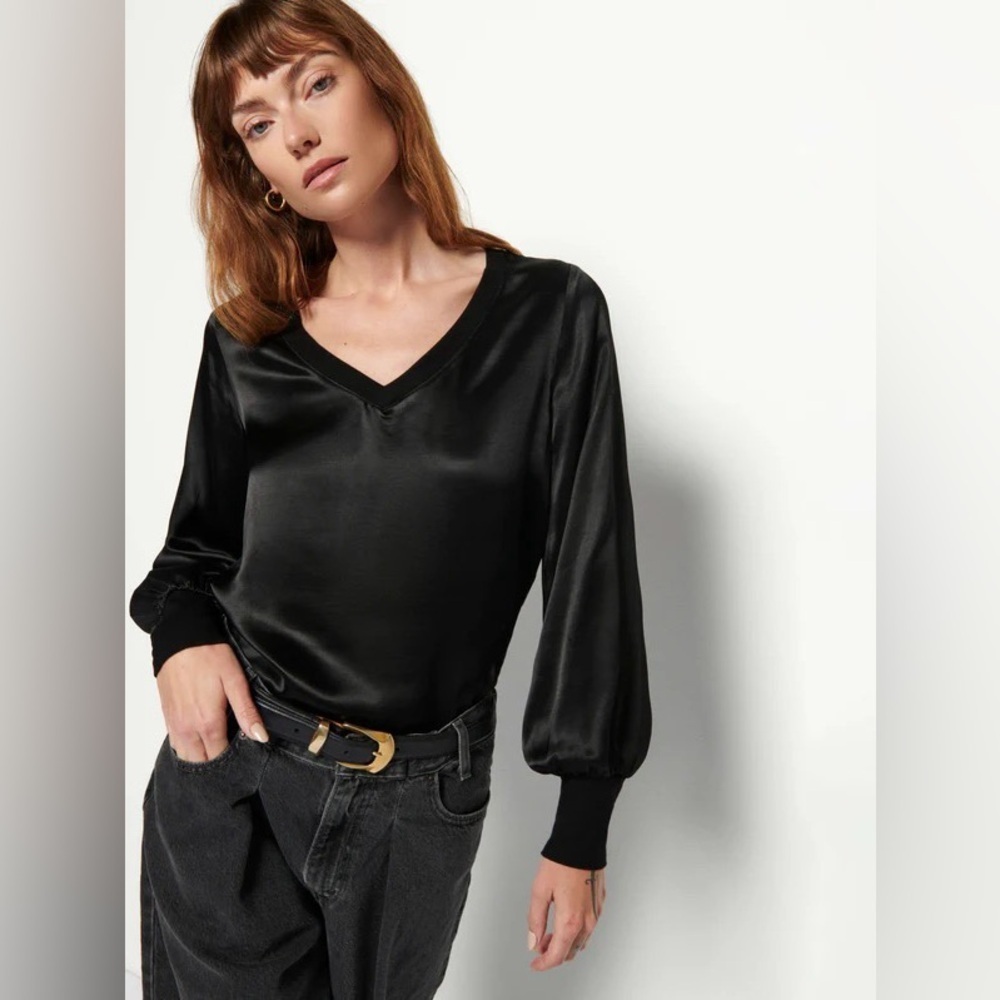 Nation Ltd Ayra Dressed Up V-neck Top Black